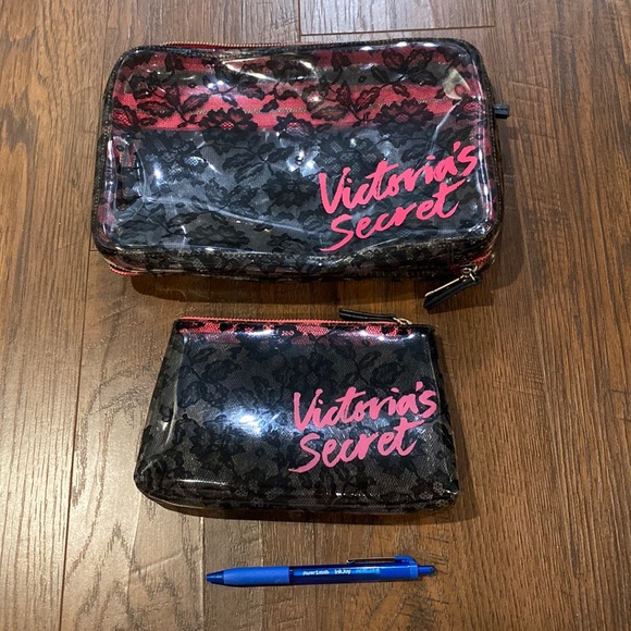 Victoria's Secret Handbags - Victorias Secret Makeup Travel Bag Set